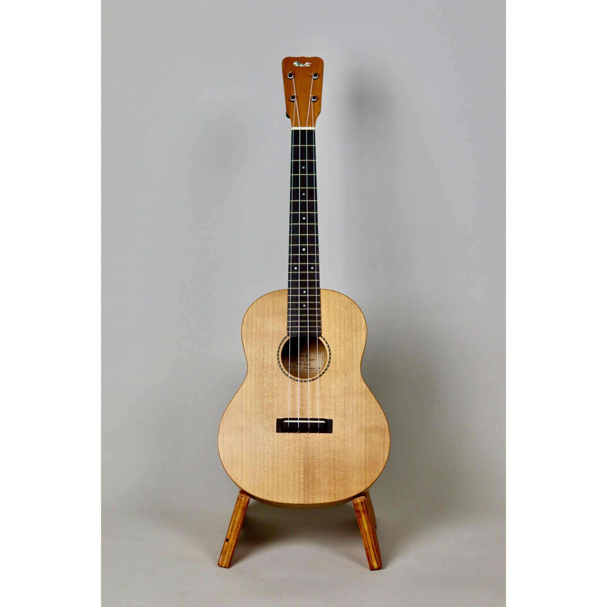 UKULELE ロングボード David Dart tenor ukulele – Monterey cypress with ebony fingerboard